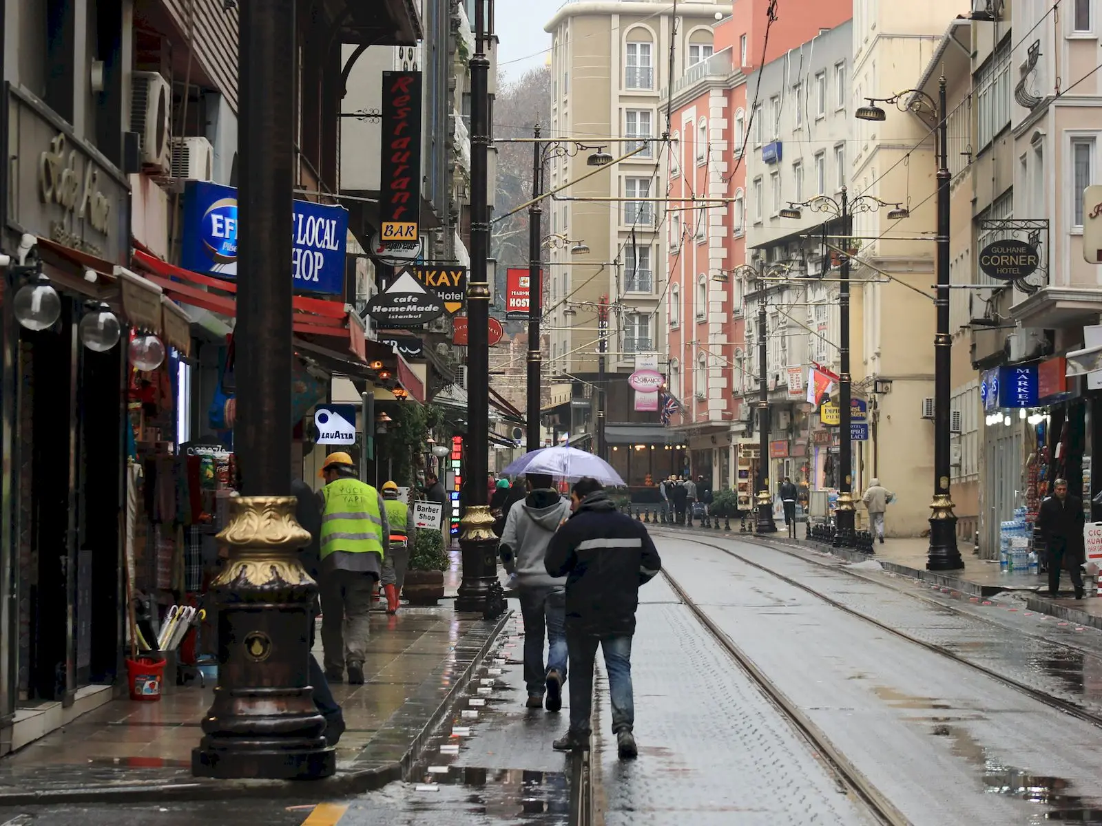 How to get from Sirkeci to Istanbul Airport