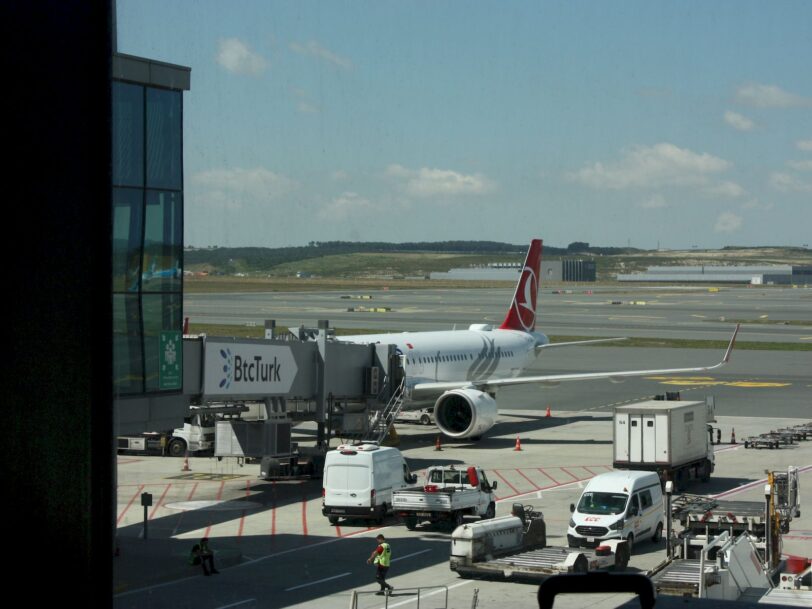 How to get to Istanbul Airport by bus