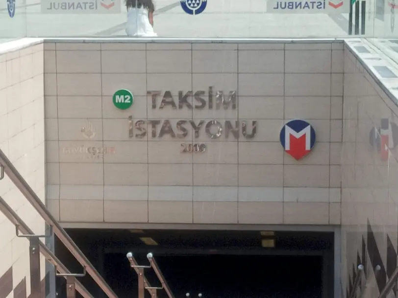 How-to-get-from-istanbul-airport-to-taksim-by-metro