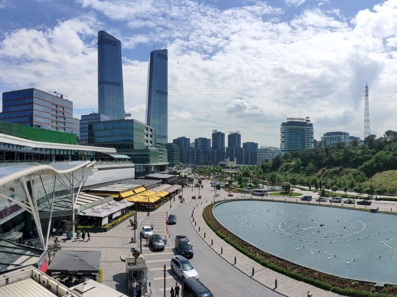 Vadistanbul Alışveriş Merkezi
