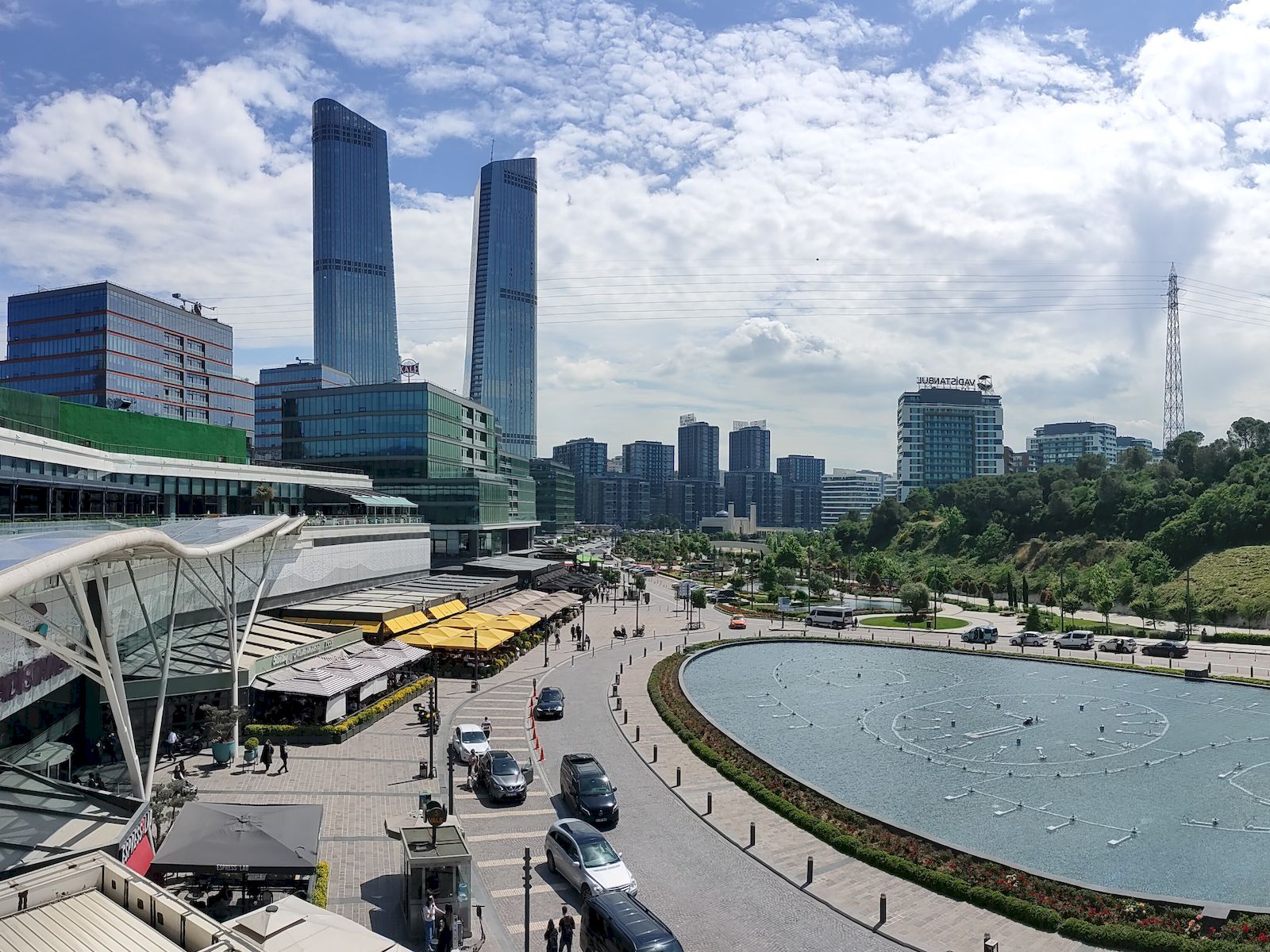 Vadistanbul Alışveriş Merkezi