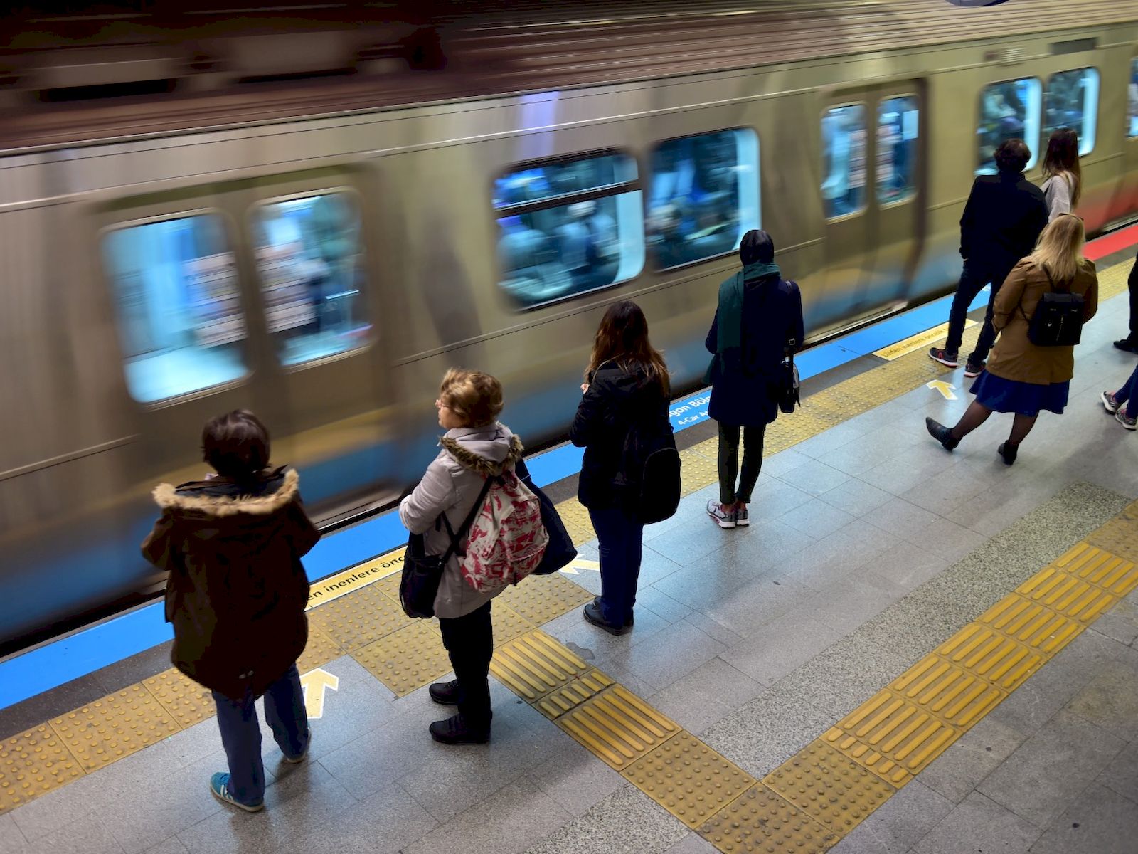 m4 metro hatti aktarma istasyonu