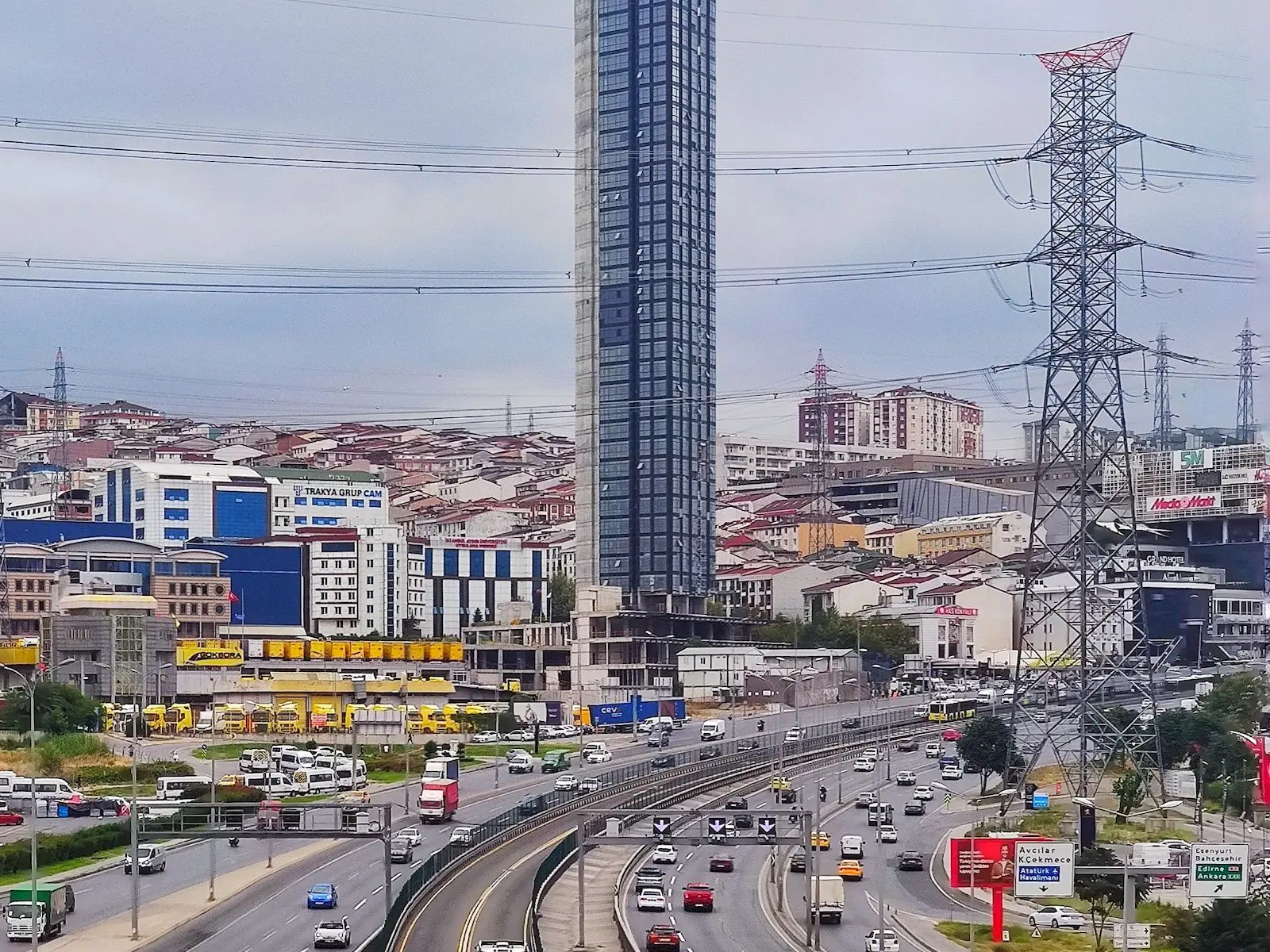 Esenyurt’ta semtler ve mahallelerin posta fotoğraf.