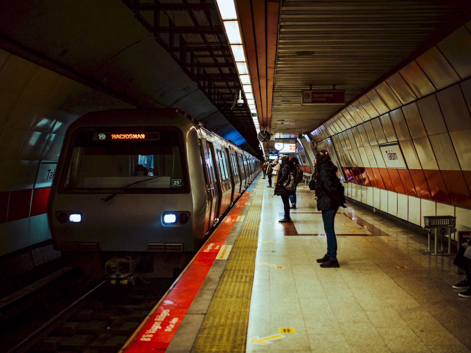 Taksim’den Kadıköy’e metro ile nasıl fotoğraf.