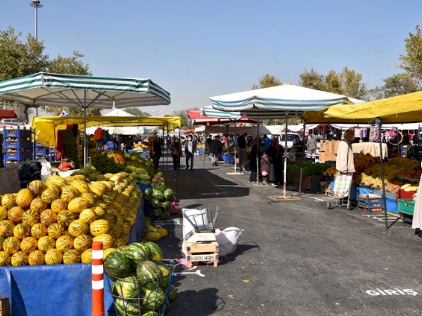 Bayrampaşa pazar yerleri ve günleri fotoğraf.