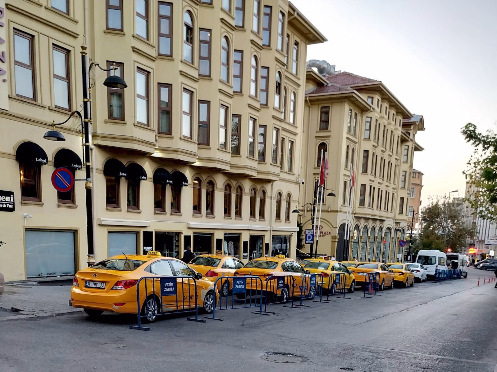 Eminonu Sultangazi taksi ucreti ne kadar