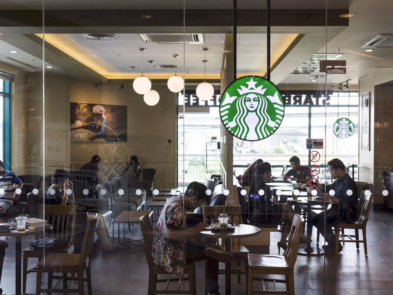 Starbucks fiyat listesi ve menü fotoğraf.